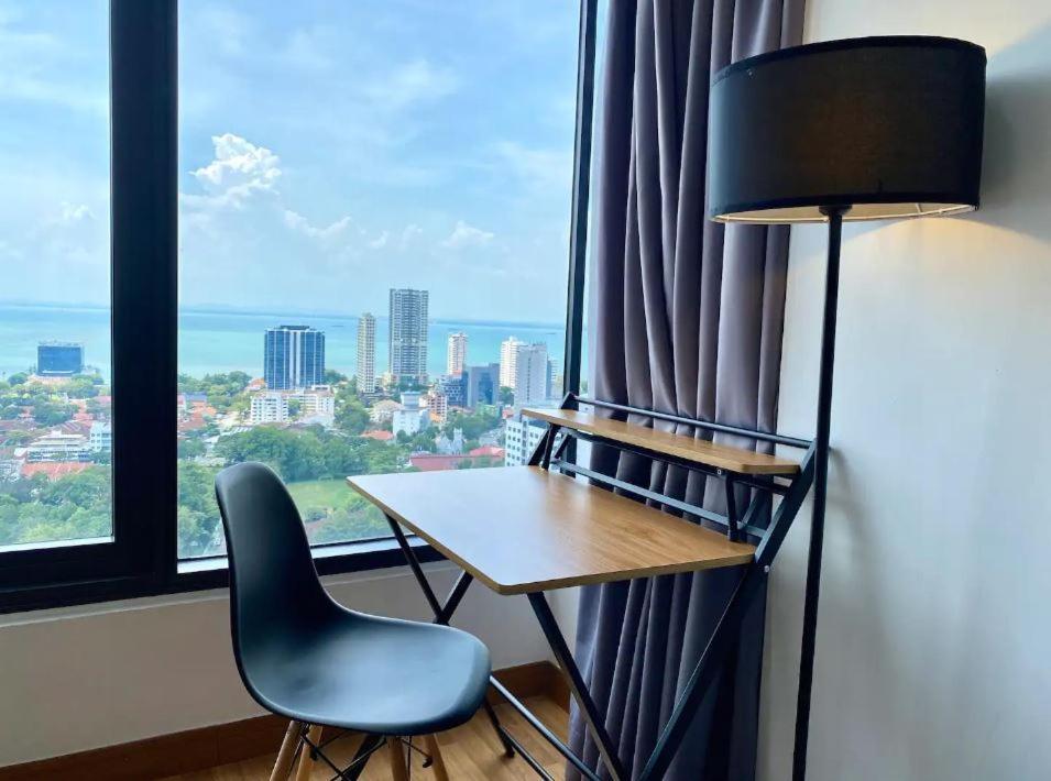 Tropicana 218 Macalister Sea & City View By Staycation Homestay George Town Dış mekan fotoğraf