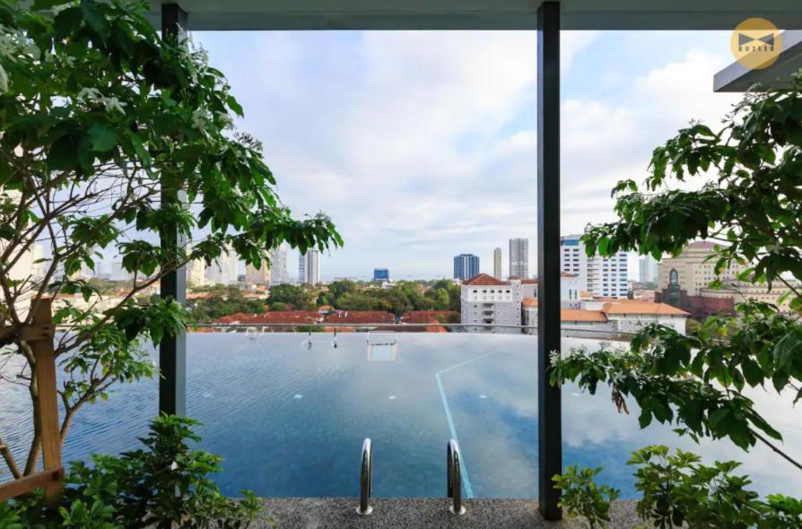 Tropicana 218 Macalister Sea & City View By Staycation Homestay George Town Dış mekan fotoğraf
