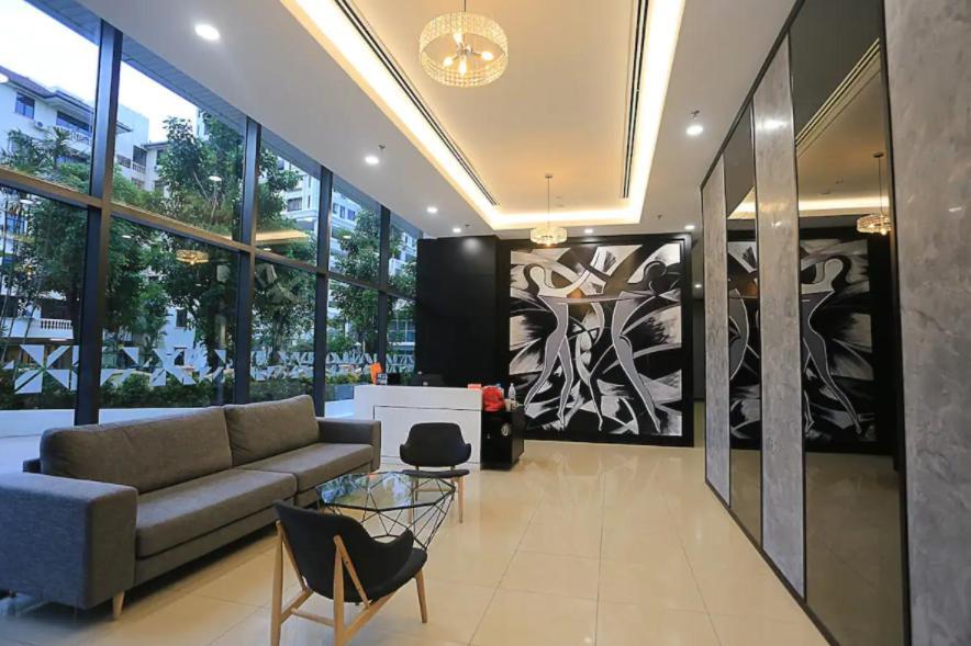 Tropicana 218 Macalister Sea & City View By Staycation Homestay George Town Dış mekan fotoğraf